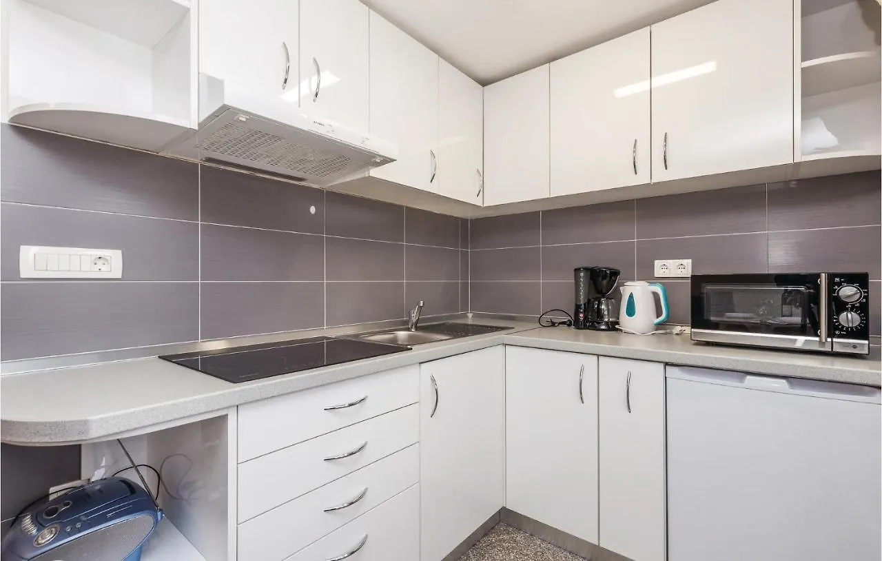 Holiday home Stunning Home In Jurdani With 3 Bedrooms And Wifi