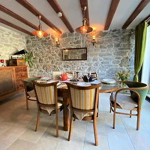 Ferienhaus Salvia - House With Pool -, Jurdani